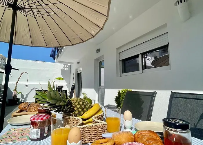 Victoria's Spacious *