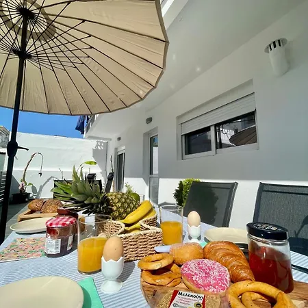 Victoria's Spacious *