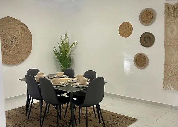 Victoria's Spacious *