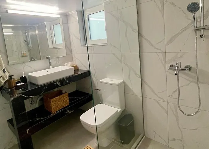 Victoria's Spacious Rhodes City