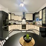 Victoria's Spacious アパート